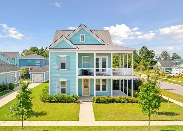 Property at 112 Archdale St, Summerville, SC 29486, 4 beds, 3.5 baths