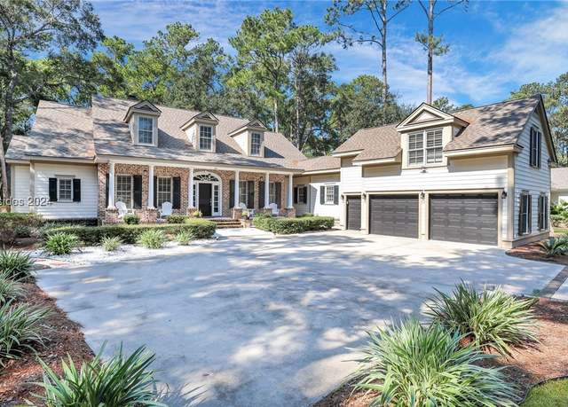 Property at 25 Hawthorne Rd, Bluffton, SC 29910, 5 beds, 4.5 baths