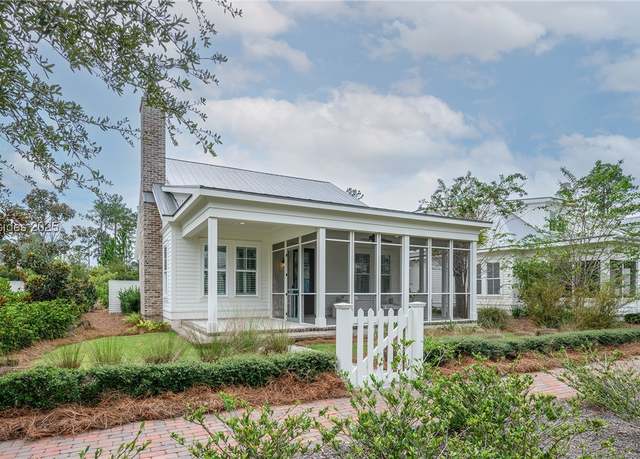 Property at 5 Snipe Ln, Bluffton, SC 29910, 2 beds, 2 baths