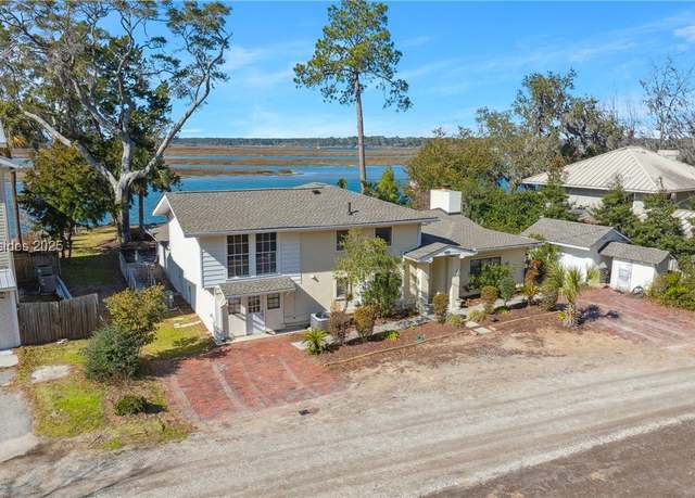 Property at 20 Kirk Bluff Rd, Bluffton, SC 29910, 4 beds, 3 baths