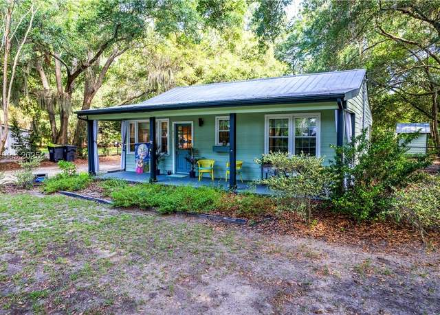 Property at 1607 Park Ave, Beaufort, SC 29902, 2 beds, 1 bath