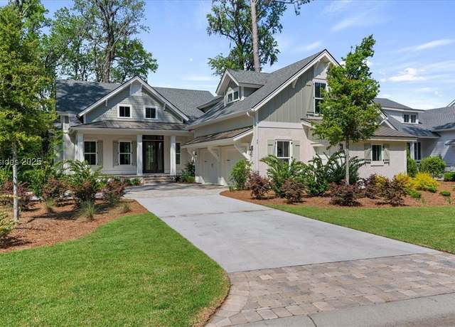 Property at 35 Manchester Ct, Bluffton, SC 29910, 4 beds, 4.5 baths