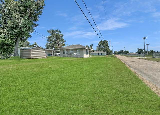 Property at 1500 Gerald Washington Street Street, Westlake, LA 70669, 2 beds, 1 bath