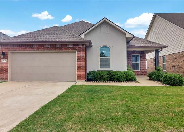 Property at 3147 Baywood Avenue Avenue, Lake Charles, LA 70607, 4 beds, 2 baths