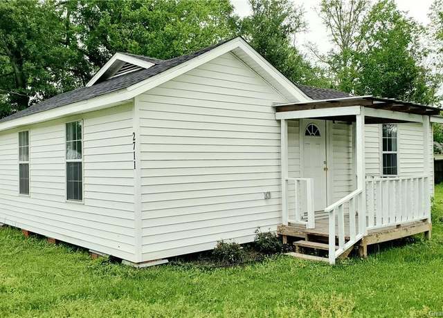 Property at 2711 Tupelo Street Street, Lake Charles, LA 70601, 2 beds, 1 bath