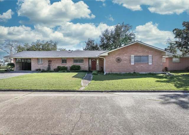 Property at 601 Rosalie Street Street, Lake Charles, LA 70601, 3 beds, 2 baths