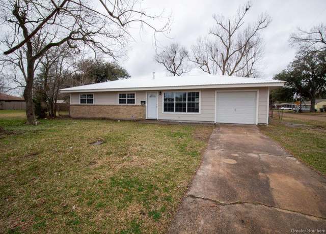 Property at 3022 Louisiana Avenue Avenue, Lake Charles, LA 70601, 3 beds, 1 bath