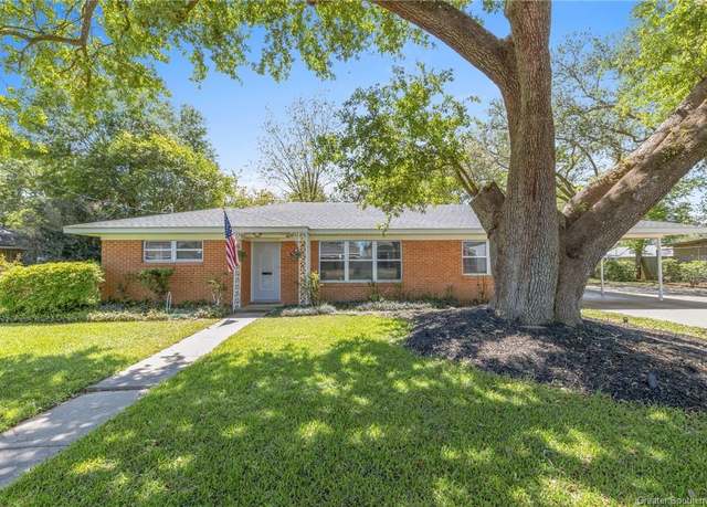 Property at 521 Lucy Street Street, Jennings, LA 70546, 3 beds, 2 baths