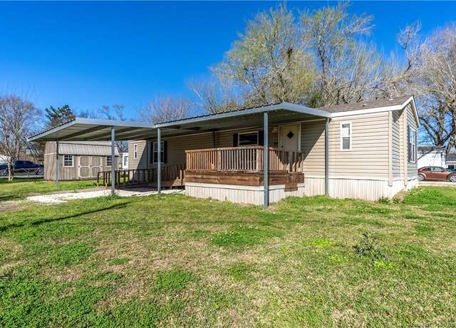 Property at 626 W Carlton Street Street, Sulphur, LA 70663, 2 beds, 2 baths