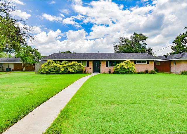 Property at 4008 Pleasant Drive Drive, Lake Charles, LA 70605, 4 beds, 2 baths