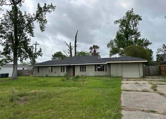 Property at 625 W Lagrange Street Street, Lake Charles, LA 70605, 3 beds, 2 baths