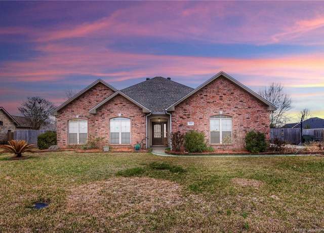 Property at 313 Hampton Court Court, Lake Charles, LA 70605, 4 beds, 2 baths