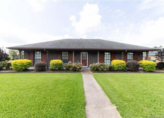 Property at 40 Eucalyptus Street Street, Sulphur, LA 70663, 3 beds, 2 baths