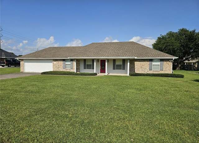 Property at 5705 Larch Street Street, Lake Charles, LA 70605, 3 beds, 2 baths
