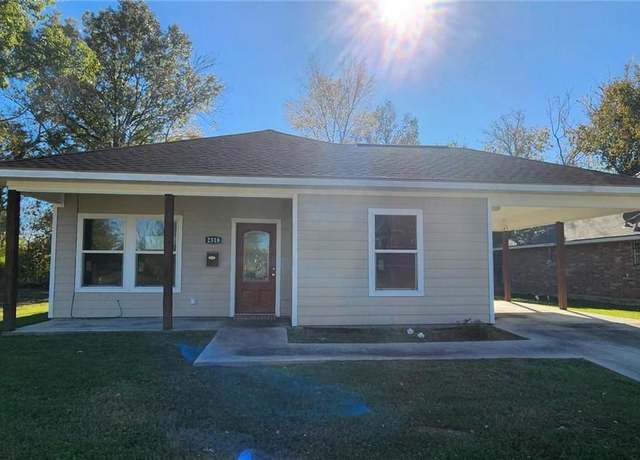 Property at 2318 9th Street Street, Lake Charles, LA 70601, 3 beds, 2 baths