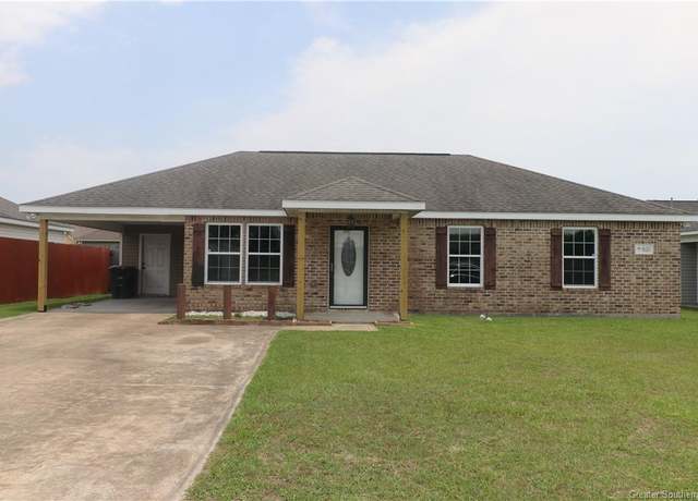 Property at 830 N Grace Street Street, Lake Charles, LA 70615, 3 beds, 2 baths