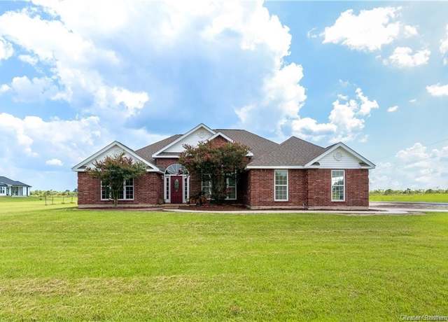 Property at 101 Boudreaux Lane Lane, Lake Charles, LA 70607, 4 beds, 2 baths