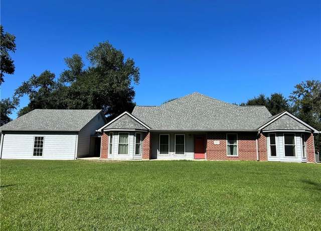 Property at 2375 Jane Drive Drive, Sulphur, LA 70665, 4 beds, 2.5 baths