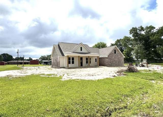 Property at 2414 E Laura Drive Drive, Lake Charles, LA 70611, 4 beds, 2 baths