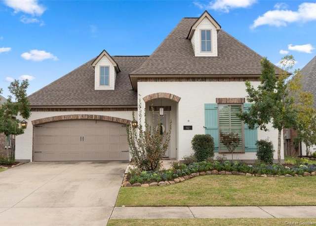Property at 5827 Willow Ridge Drive Drive, Lake Charles, LA 70605, 3 beds, 2 baths