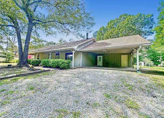 Property at 163 E Anacoco Street Street, Anacoco, LA 71403, 3 beds, 2 baths