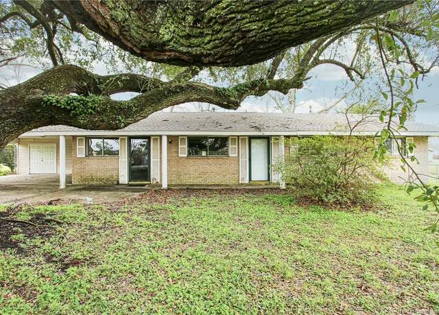 Property at 214 Lightning Street Street, Sulphur, LA 70663, 3 beds, 2 baths