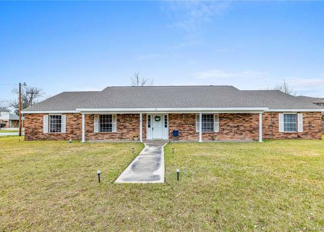 Property at 1412 W Mcneese Street Street, Lake Charles, LA 70605, 4 beds, 2.5 baths