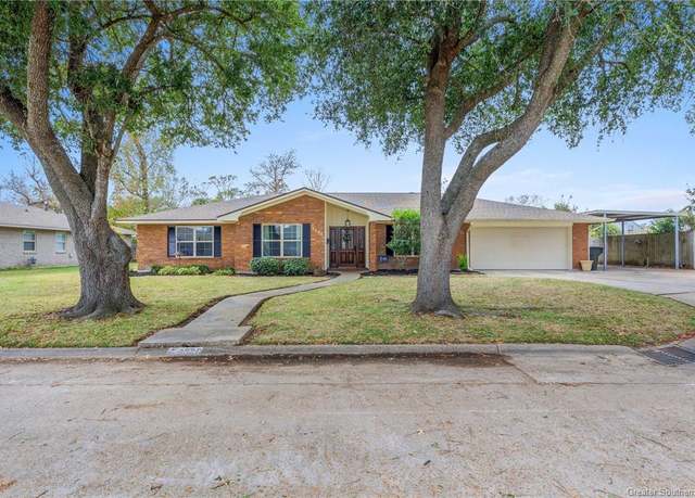 Property at 3520 Linda Lane Lane, Lake Charles, LA 70605, 4 beds, 2.5 baths