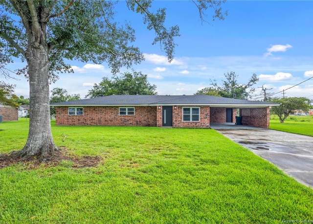 Property at 416 Morningstar Drive Drive, Lake Charles, LA 70615, 3 beds, 2.5 baths