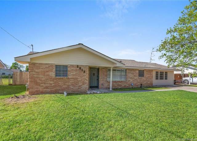 Property at 2612 Mary Ann Drive Drive, Sulphur, LA 70663, 3 beds, 2 baths