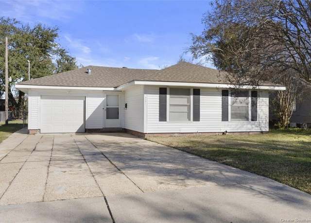 Property at 202 Eddy Street Street, Lake Charles, LA 70601, 2 beds, 1 bath