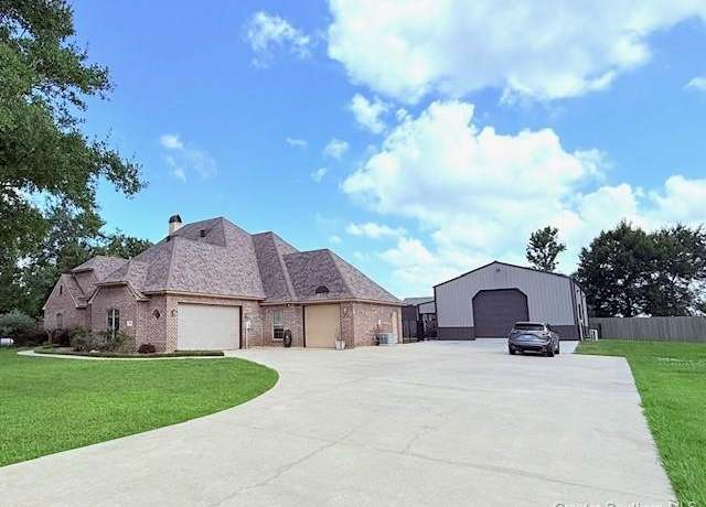 Property at 1321 Lawton Drive Drive, Sulphur, LA 70665, 4 beds, 4.5 baths