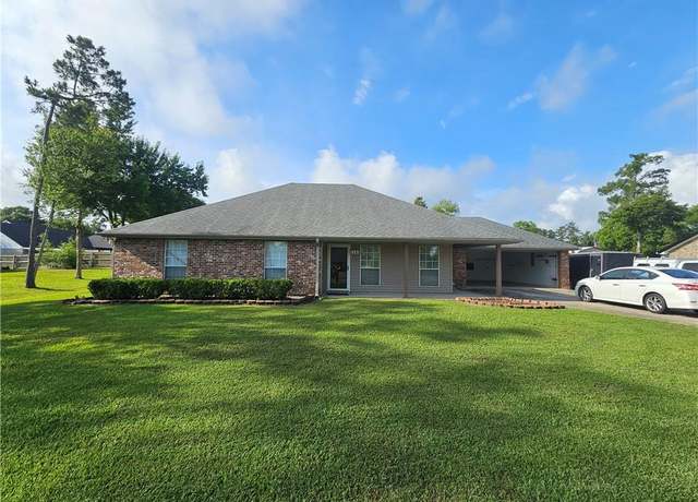 Property at 1263 Muskhogean Drive Drive, Lake Charles, LA 70611, 3 beds, 2 baths