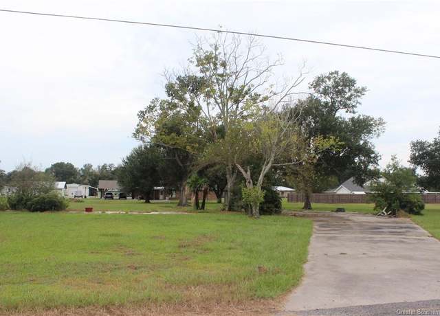 Property at 7438 Tammy Lane Lane, Lake Charles, LA 70607
