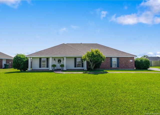 Property at 5843 Elliott Road Road, Lake Charles, LA 70605, 3 beds, 2 baths