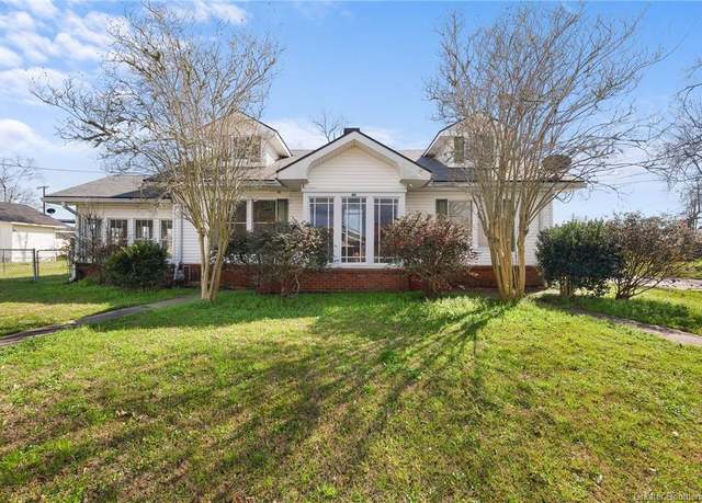 Property at 411 Third Street Street, Dequincy, LA 70633, 4 beds, 2 baths