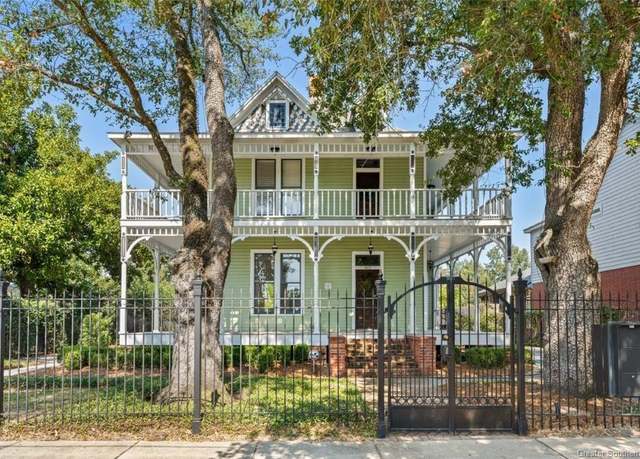 Property at 907 S Division Street Street, Lake Charles, LA 70601, 3 beds, 2.5 baths