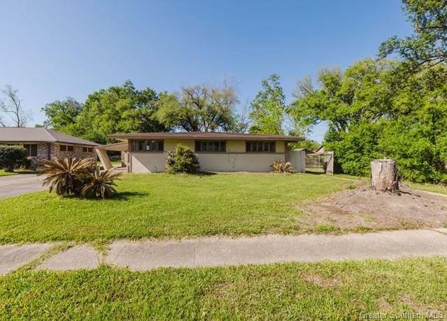 Property at 1515 11th Street Street, Lake Charles, LA 70601, 4 beds, 3 baths