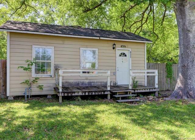 Property at 811 N Huntington Street Street, Sulphur, LA 70663, 2 beds, 1 bath