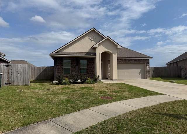 Property at 4633 Keaton Court Court, Lake Charles, LA 70607, 4 beds, 2 baths