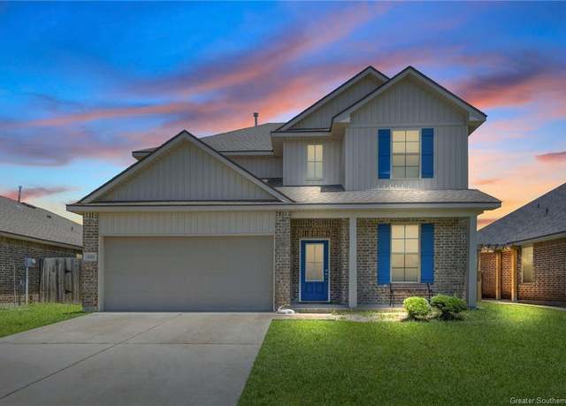 Property at 3211 E Blue Heron Drive Drive, Lake Charles, LA 70615, 4 beds, 2.5 baths
