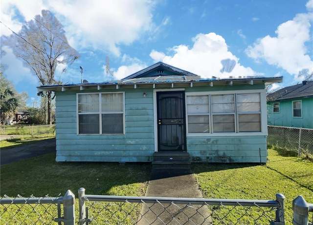Property at 2132 Vito Street Street, Lake Charles, LA 70601, 3 beds, 1 bath