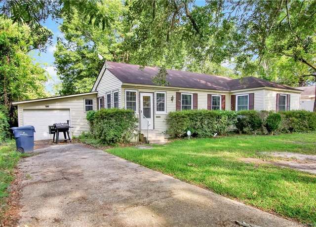 Property at 803 Marvin Avenue Avenue, Leesville, LA 71446, 2 beds, 1 bath