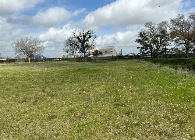 Property at 5 Gerald Drive Drive, Sulphur, LA 70665