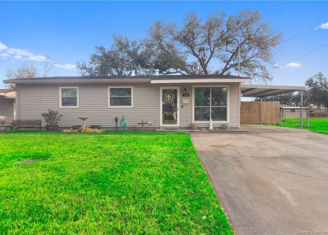 Property at 1404 Clover Drive Drive, Lake Charles, LA 70607, 3 beds, 1 bath