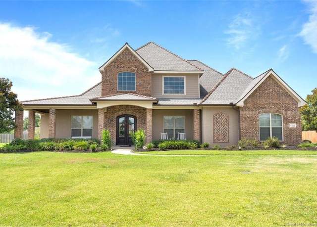 Property at 2215 Longue Vue Drive Drive, Lake Charles, LA 70605, 5 beds, 5 baths