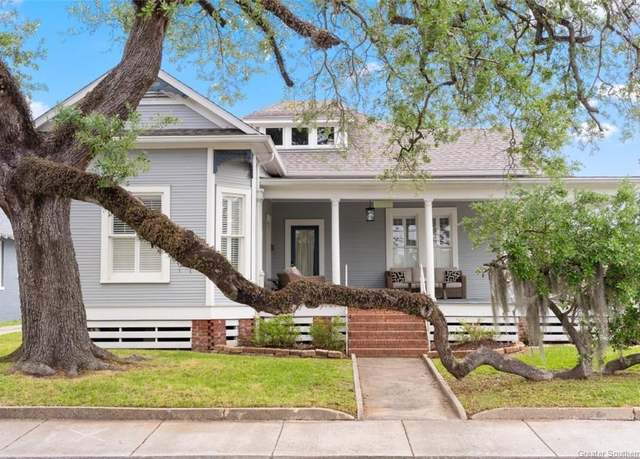 Property at 1043 Common Street Street, Lake Charles, LA 70601, 3 beds, 2 baths