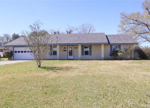 Property at 4908 Desoto Street Street, Lake Charles, LA 70607, 3 beds, 2 baths
