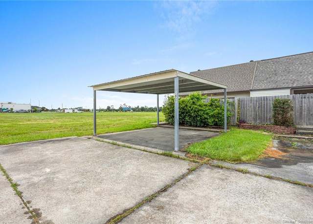 Property at 1807 Fox Run Drive Drive, Lake Charles, LA 70605, 2 beds, 1 bath
