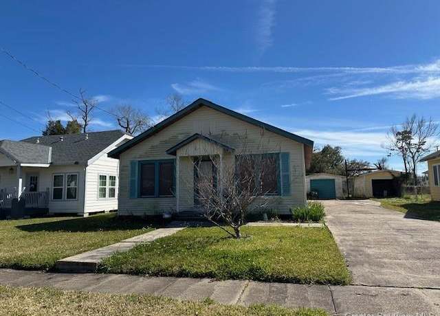 Property at 712 14th Street Street, Lake Charles, LA 70601, 2 beds, 2 baths